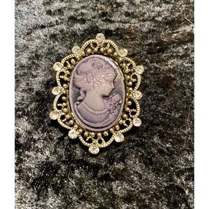 Cameo Brooch 